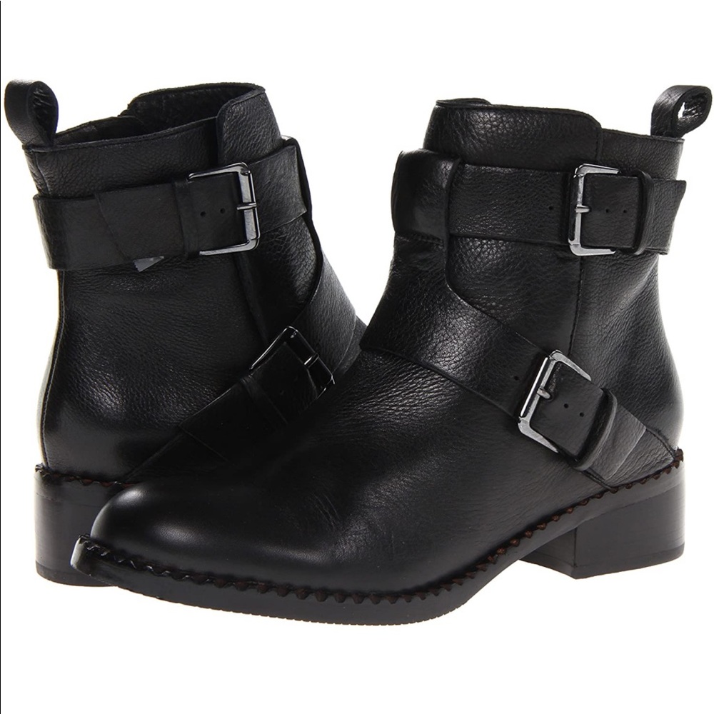 Leather Combat Boots - Kenneth Cole